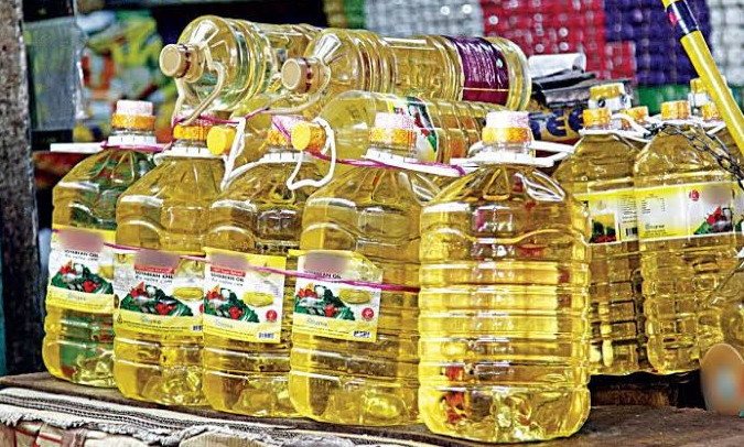 একলাফে ব্যাপক বাড়ল সয়াবিন তেলের দাম