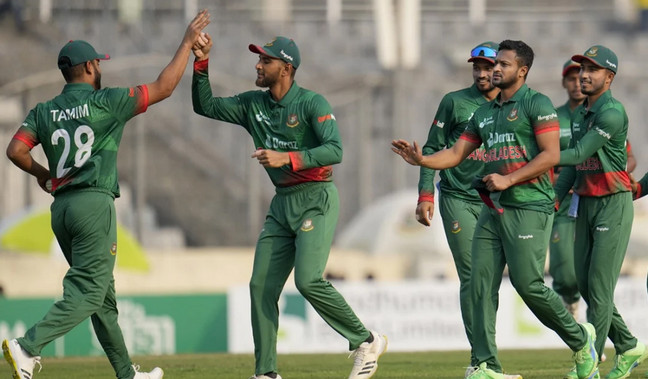 জাতীয় দল থেকে অবসর ঘোষণা করলেন বাংলাদেশের তারকা ক্রিকেটার