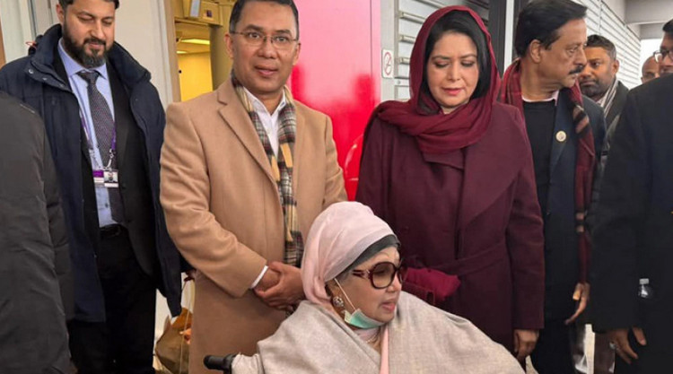 খালেদা জিয়ার চিকিৎসক রোগী দেখার ফি কত নেয় জানেন!