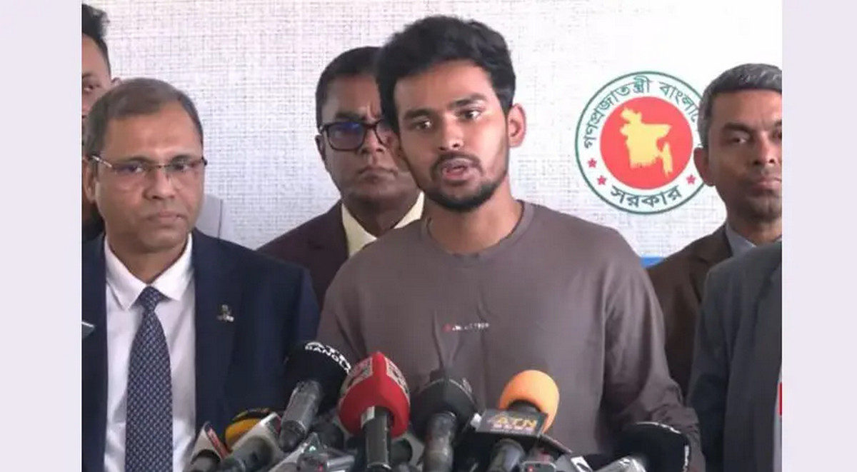 স্থানীয় নাকি জাতীয় নির্বাচন আগে যা বললেন উপদেষ্টা আসিফ মাহমুদ