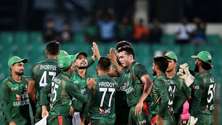 বাংলাদেশের জার্সিতে চ্যাম্পিয়ন্স ট্রফিতে অবিশ্বাস্য সব রেকর্ড