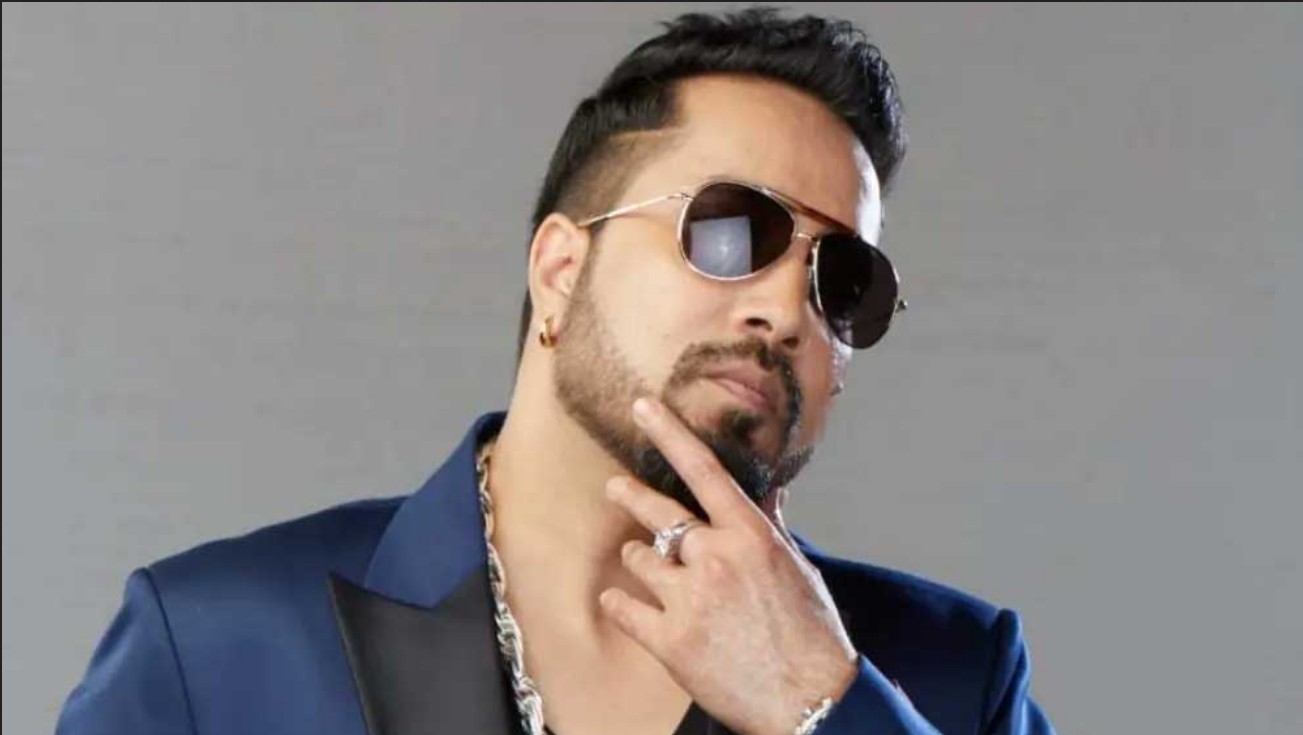 ৭৫ টাকা বেতন থেকে ৯৯ টি বাড়ির মালিক