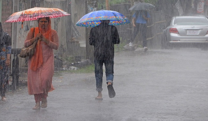 ধেয়ে আসছে টানা ৫ দিন ব্যাপক বৃষ্টি