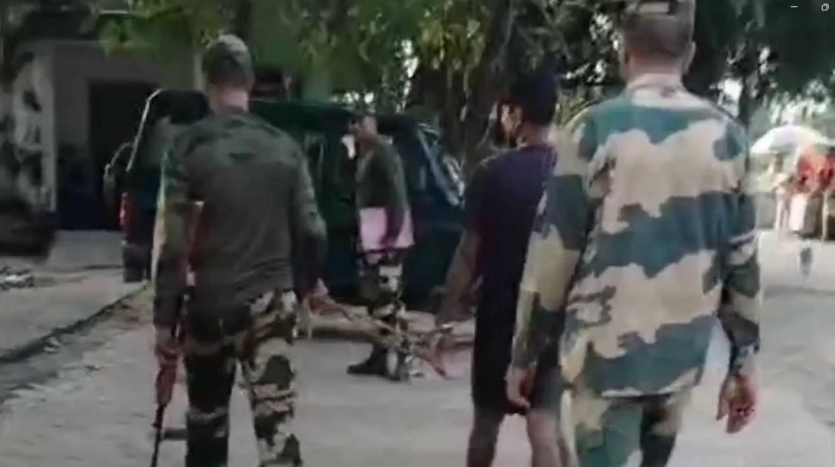 এবার পাকিস্তানি রেঞ্জার সেনা আটক করল ভারত