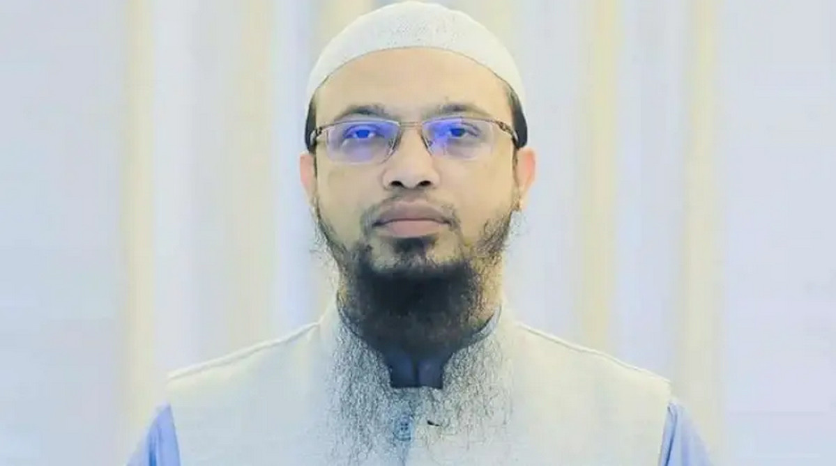 এই ৪টি আলামত থাকলে বুঝে নিন — আল্লাহ আপনাকে ভালোবাসেন!