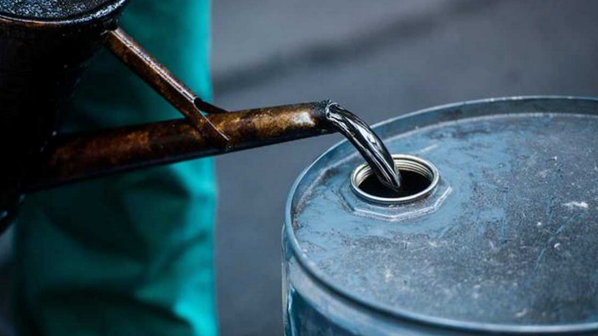 আবারও কমলো জ্বালানি তেলের দাম