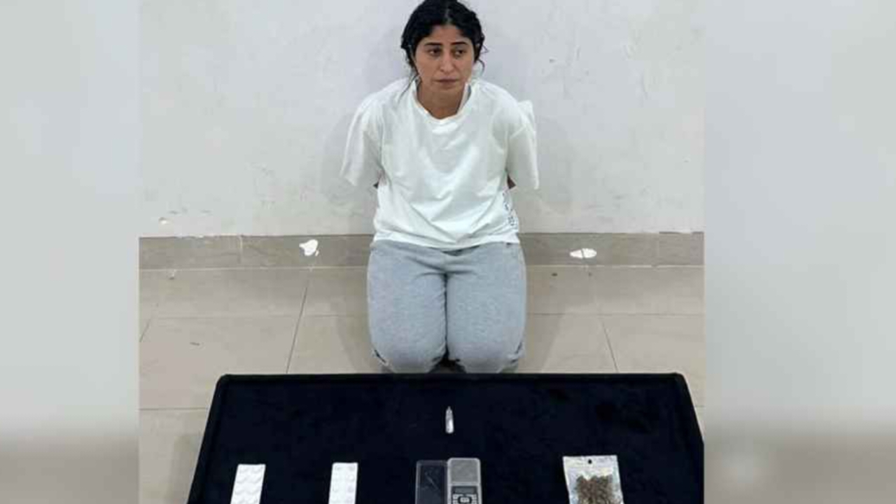 মাদকসহ জনপ্রিয় অভিনেত্রী গ্রেপ্তার