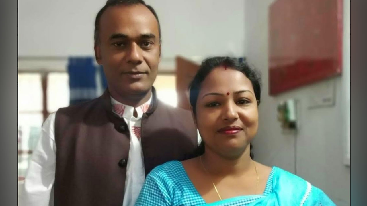ভারতে বসেই বাংলাদেশের বেতন! শিক্ষক দম্পতির বিরুদ্ধে চাঞ্চল্যকর অভিযোগ
