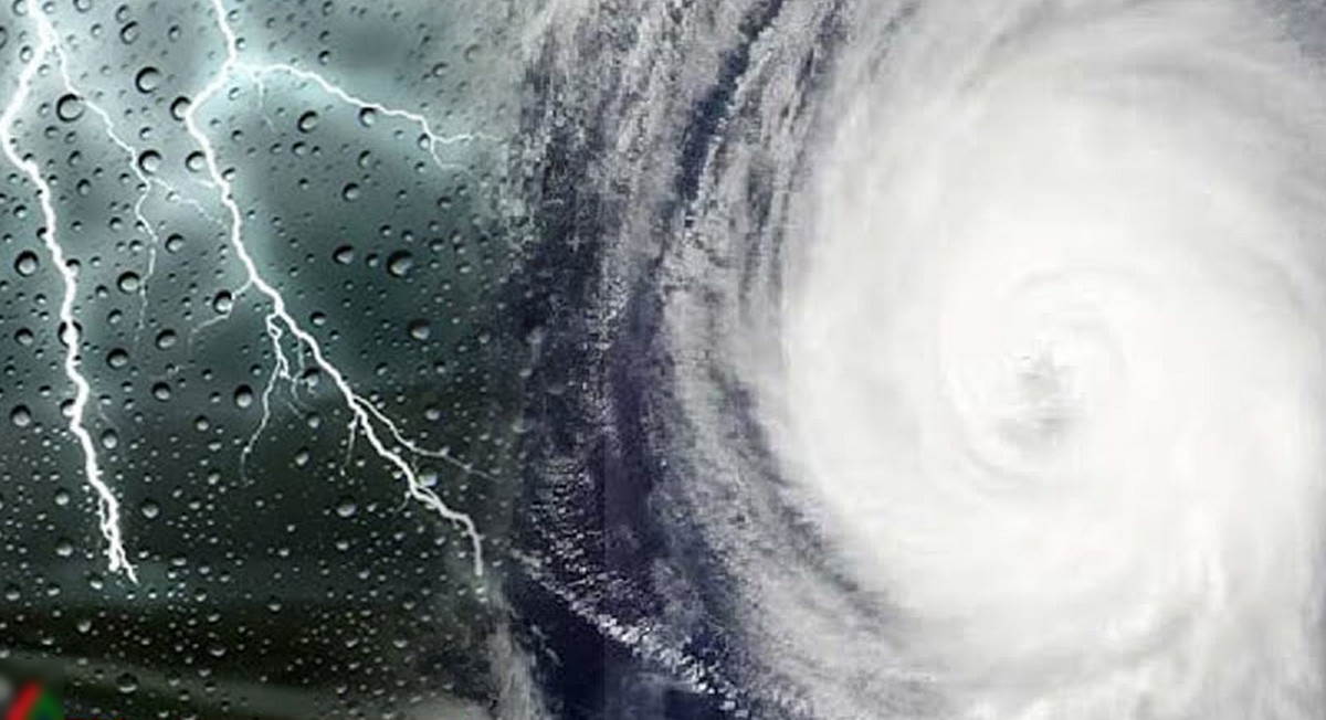 সাগরে নিম্নচাপ: দেশজুড়ে ঝড়-বৃষ্টির পূর্বাভাস ও সতর্কতা
