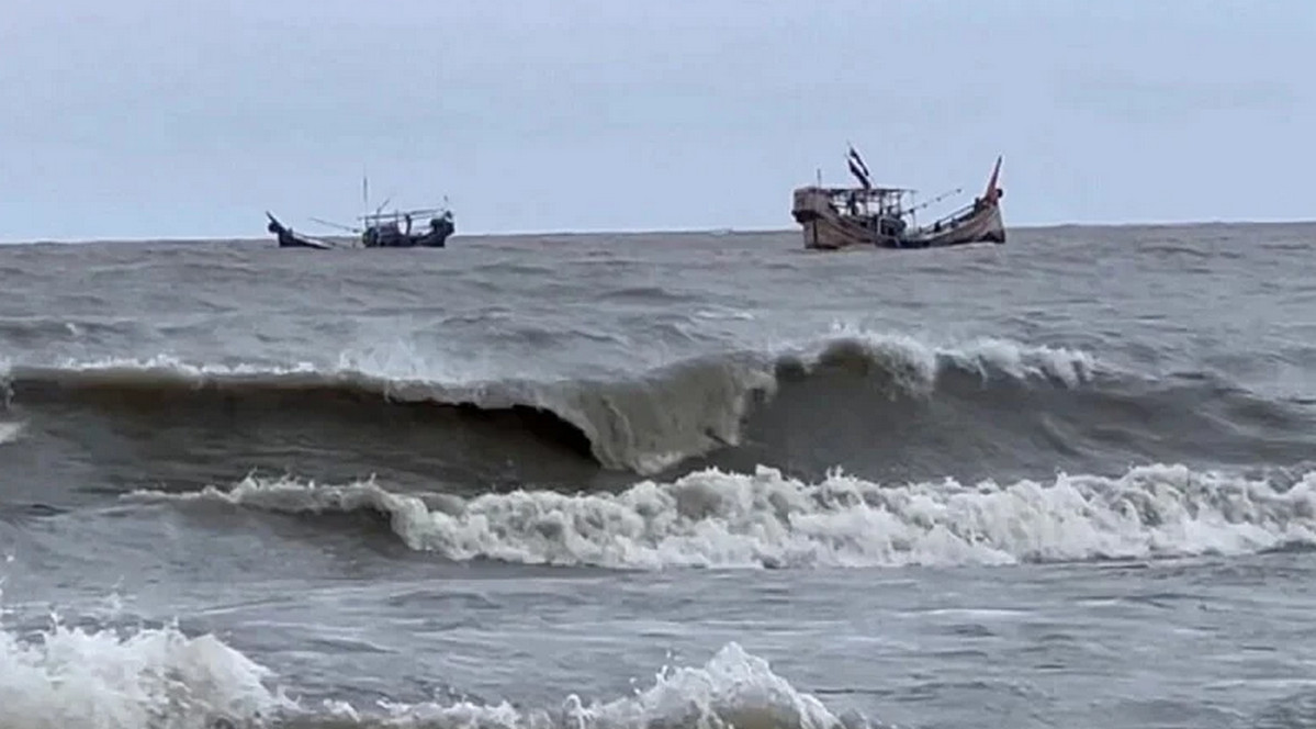 ফের লঘুচাপ: দেশে বৃষ্টির পূর্বাভাস, সতর্কবার্তা জারি