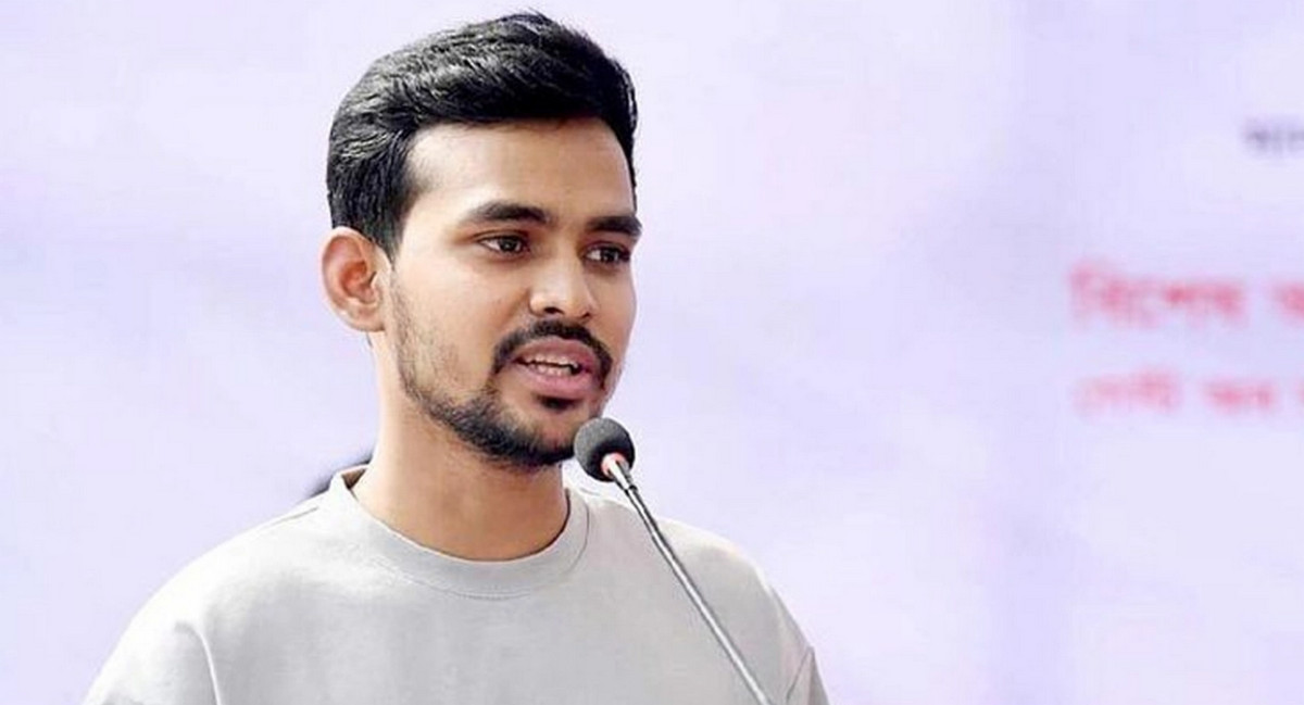 নির্বাচনের আগেই পদত্যাগ করবেন আসিফ মাহমুদ