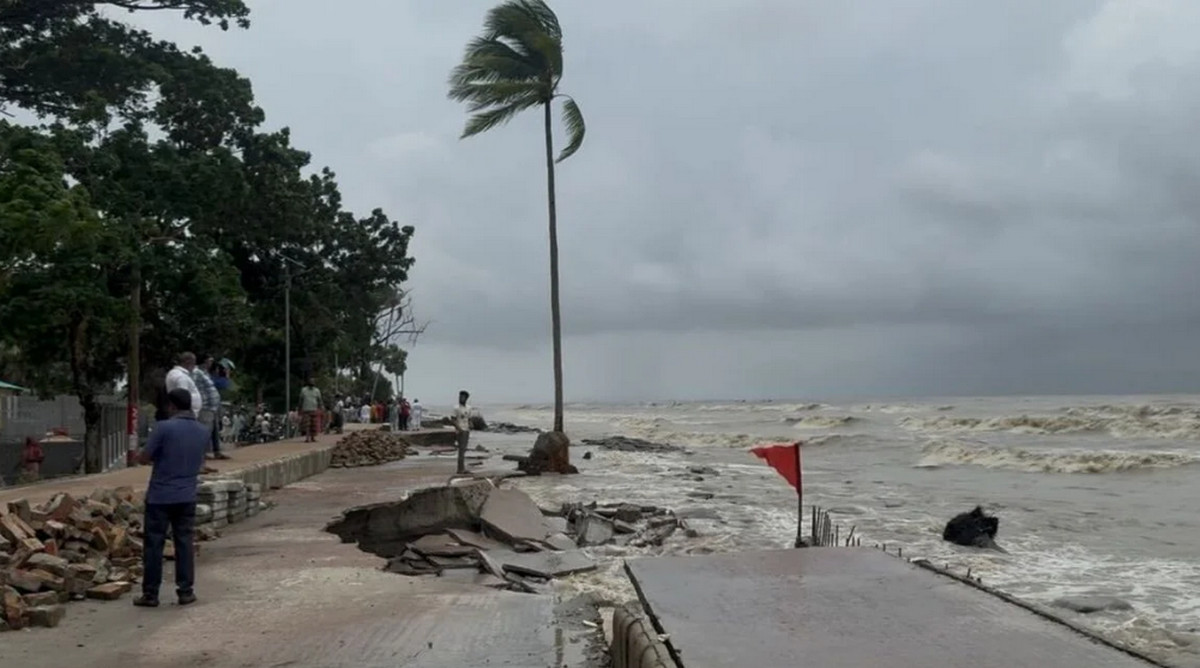সাগরে সুস্পষ্ট লঘুচাপ, ৬ বিভাগে ভারী বৃষ্টি