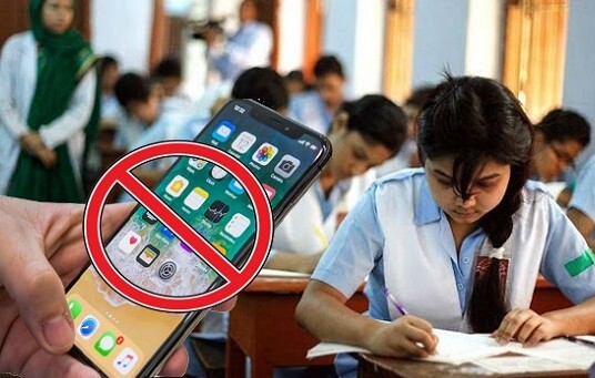 স্কুল-কলেজে মোবাইল ফোন নিষিদ্ধের সিদ্ধান্ত