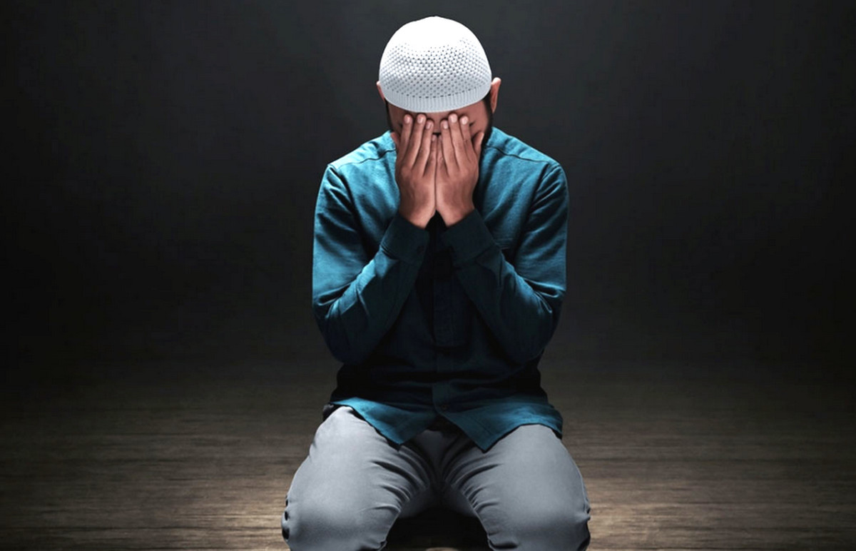 বিপদে আল্লাহর ওপর ভরসা না রাখলে যে ক্ষতি হয়