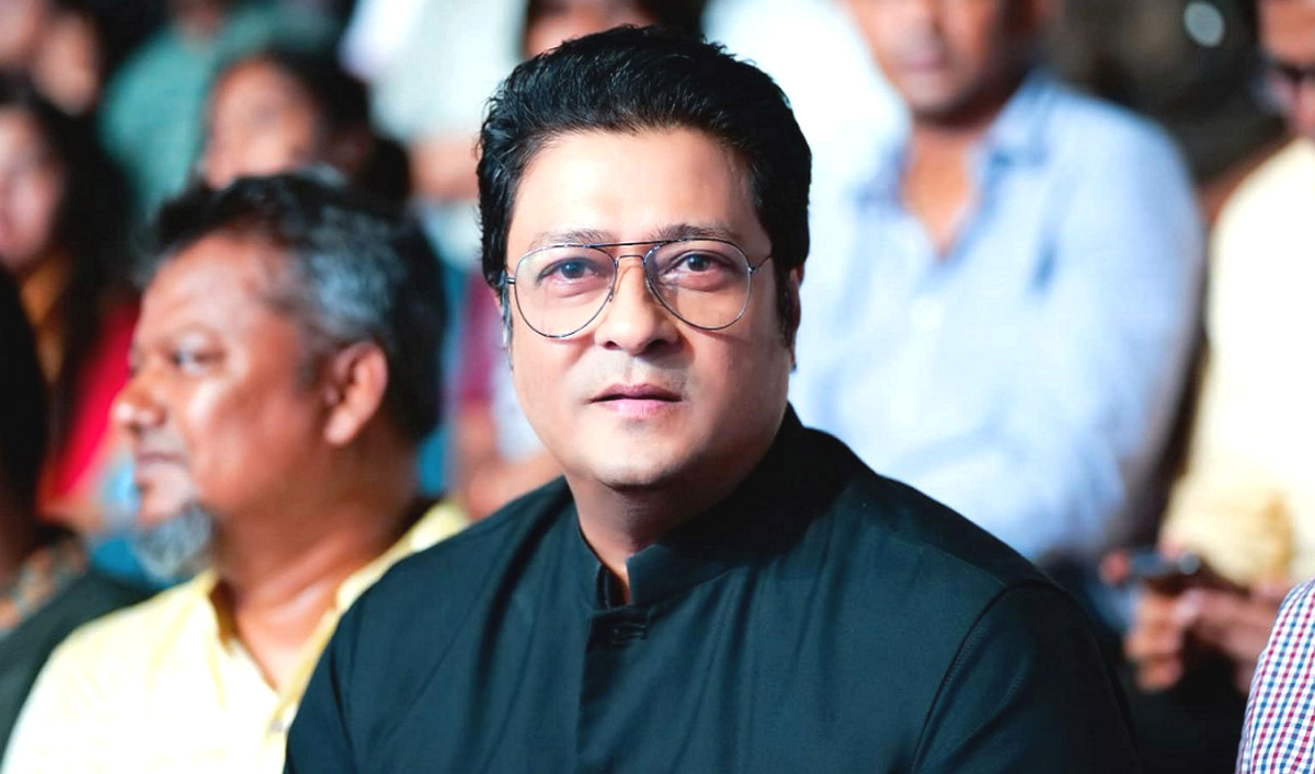এবার প্রকাশ্যে এলেন ফেরদৌস
