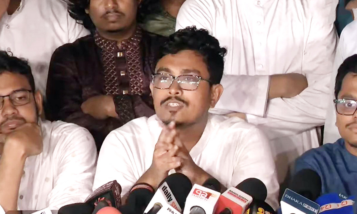 ডাকসুর নির্বাচনে জয়ী হয়ে যে ঘোষণা দিলেন সাদিক কায়েম
