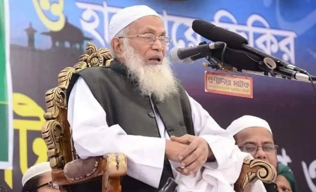 যেভাবে মারা গেলেন মুফতি আহমদুল্লাহ