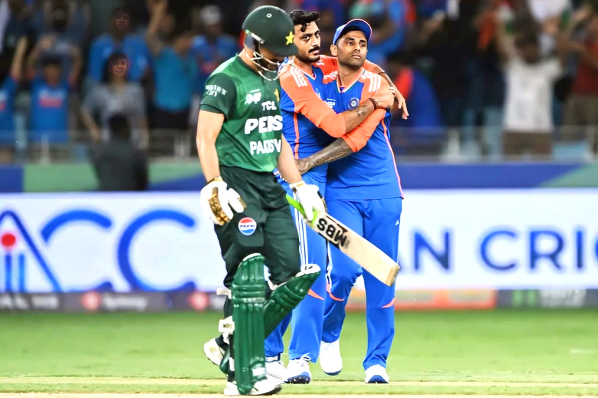 ভারত নাকি পাকিস্তান কোন দল জিতবে জানাল জ্যোতিষী টিয়া
