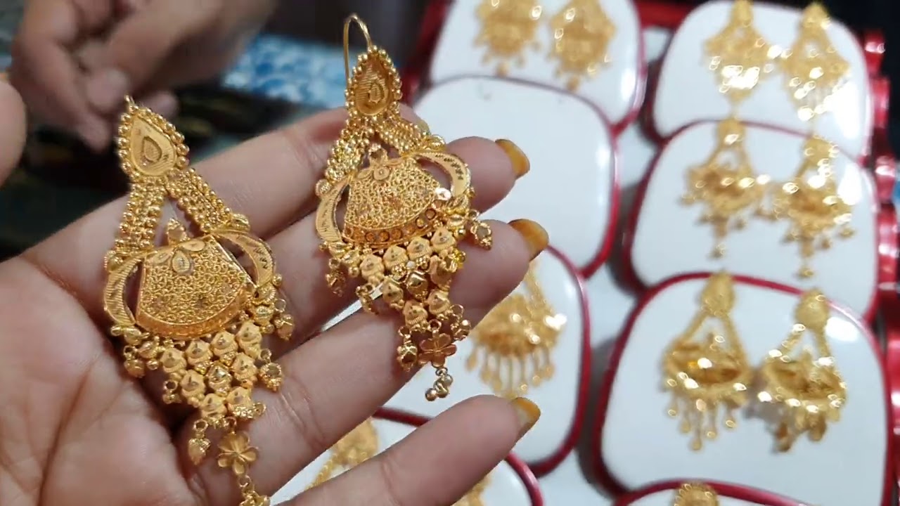 দেশের বাজারে আবারও রেকর্ড দামে সোনা