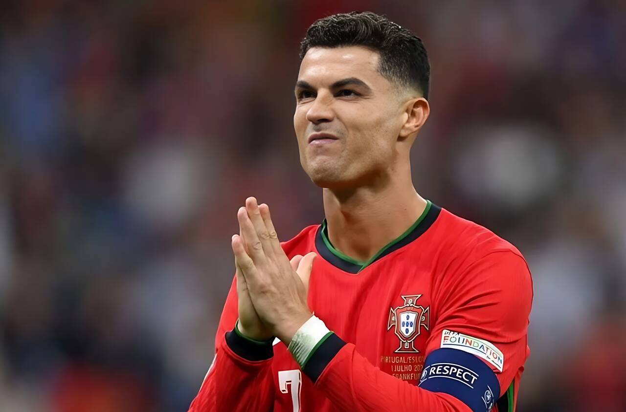 পেনাল্টি মিস করে বিশ্ব রেকর্ড করলেন রোনালদো