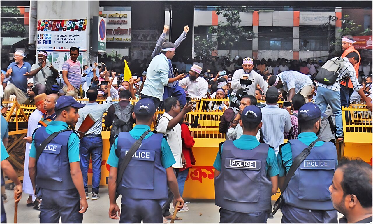 আগামীকাল থেকে সকল বেসরকারি শিক্ষাপ্রতিষ্ঠানে কর্মবিরতি শুরু