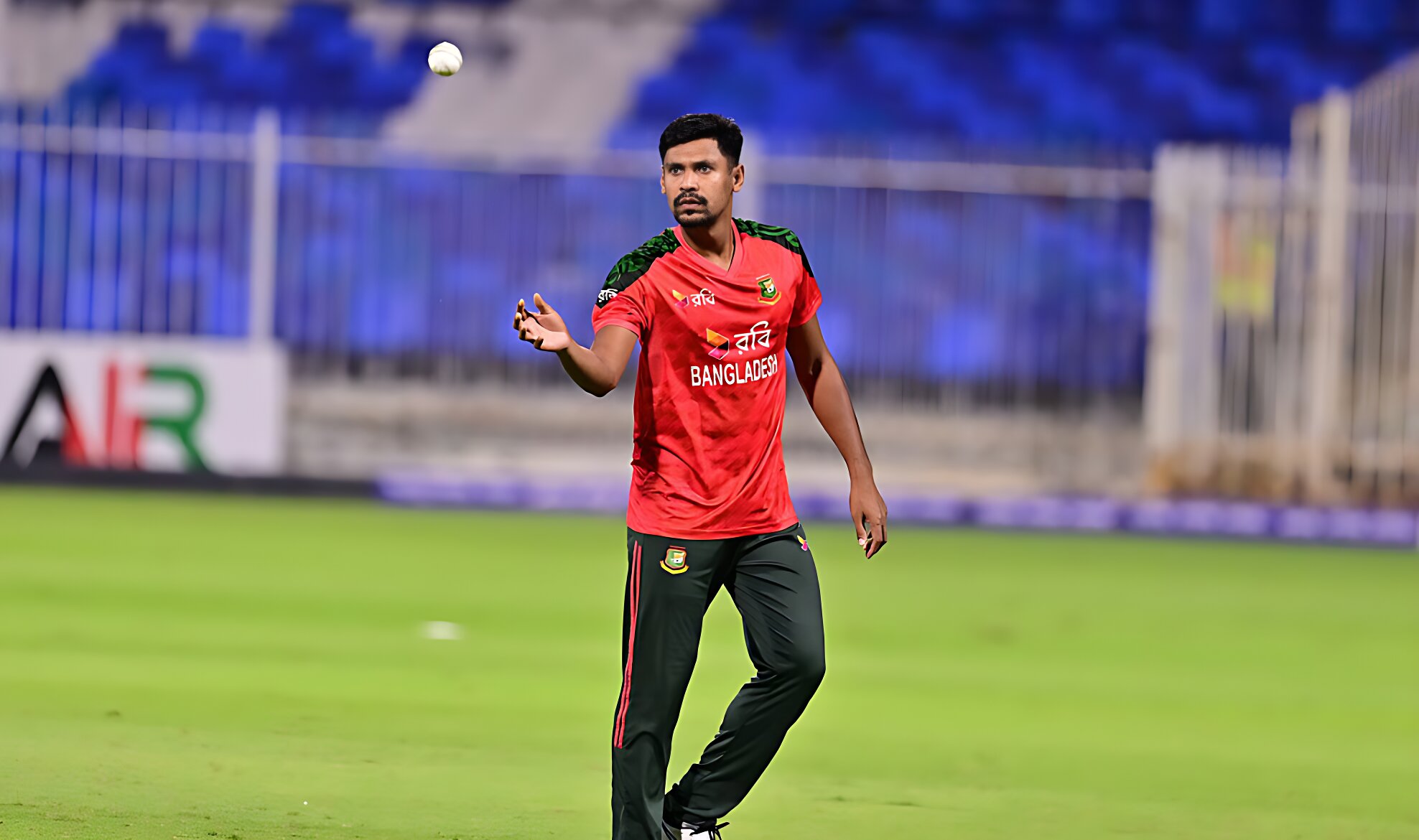 টি-টোয়েন্টির 'ডট বলের রাজা' এখন মুস্তাফিজ!