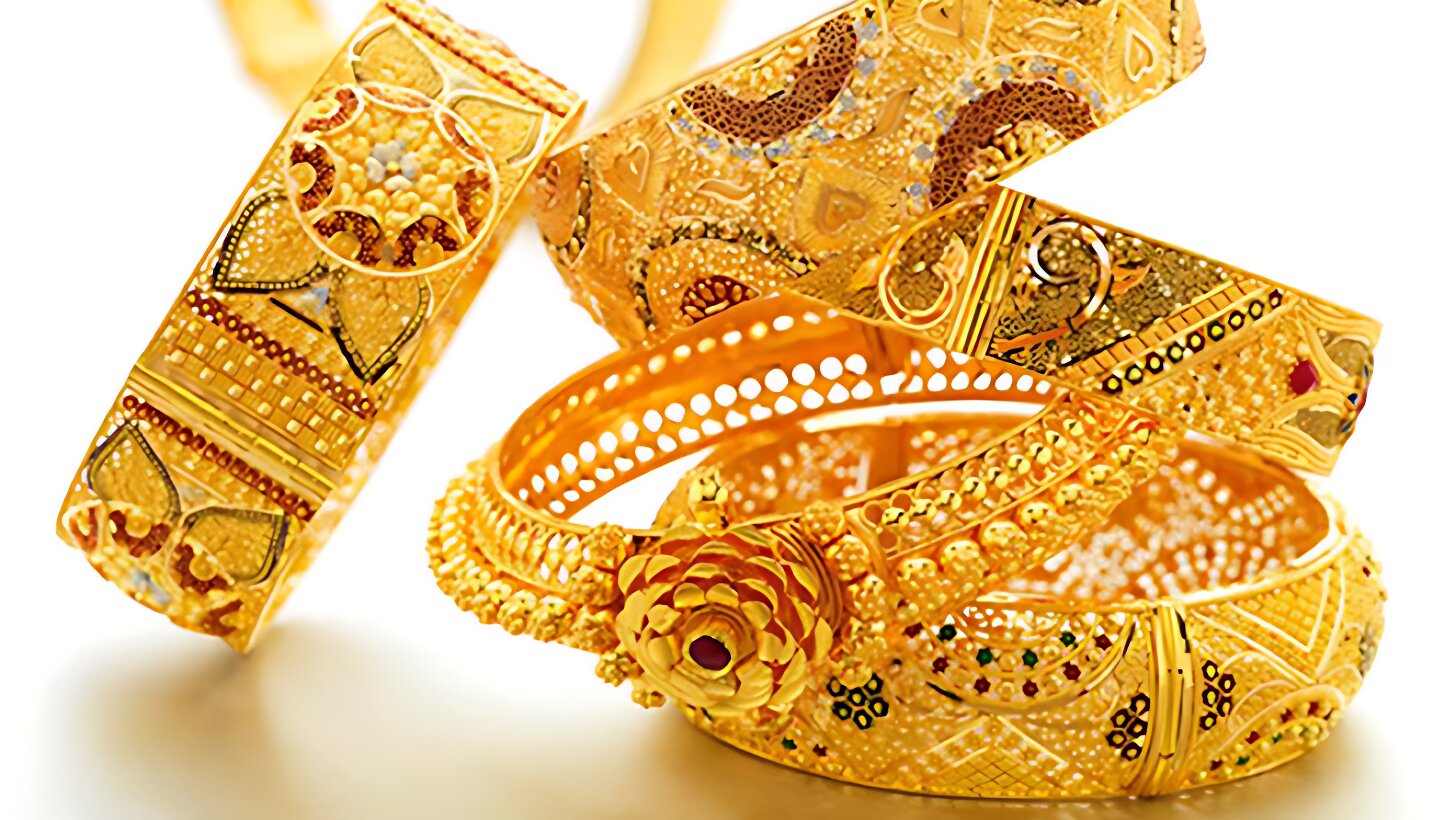 এক ভরি স্বর্ণের দাম কমে ১ লাখ ৩১ হাজার টাকায়