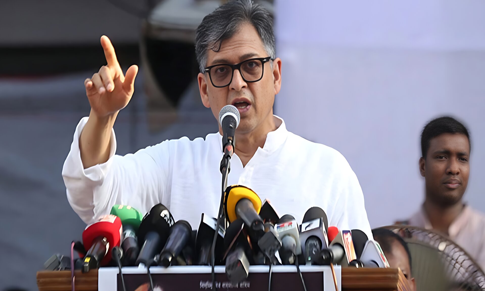 গণভোটের মাধ্যমে সংবিধান সংশোধন নিয়ে যা বললেন সালাহউদ্দিন আহমদ