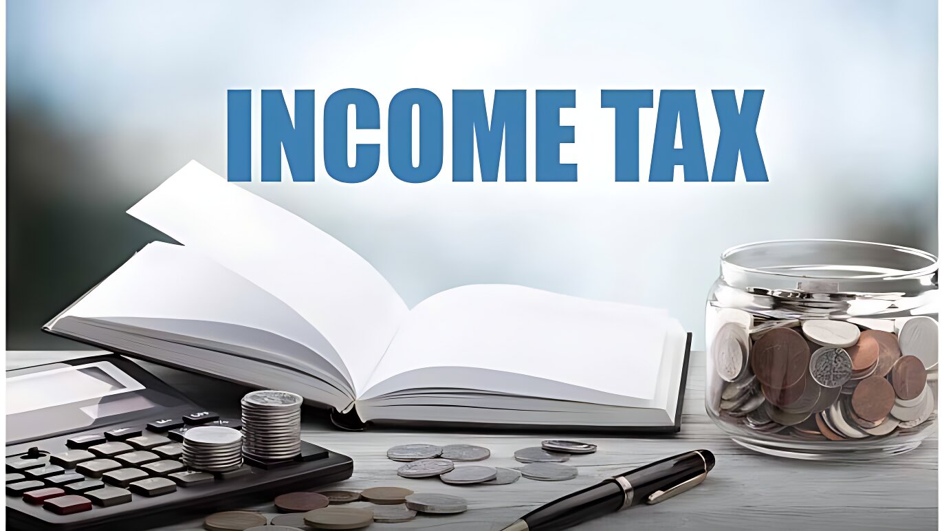 সরকারি কর্মচারীদের ৮২% বেশি আয়করমুক্ত