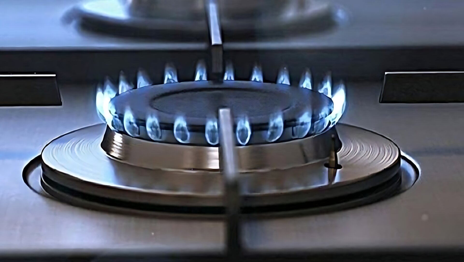 টানা ৮ ঘণ্টা গ্যাস থাকবে না আজ যেসব এলাকায় 