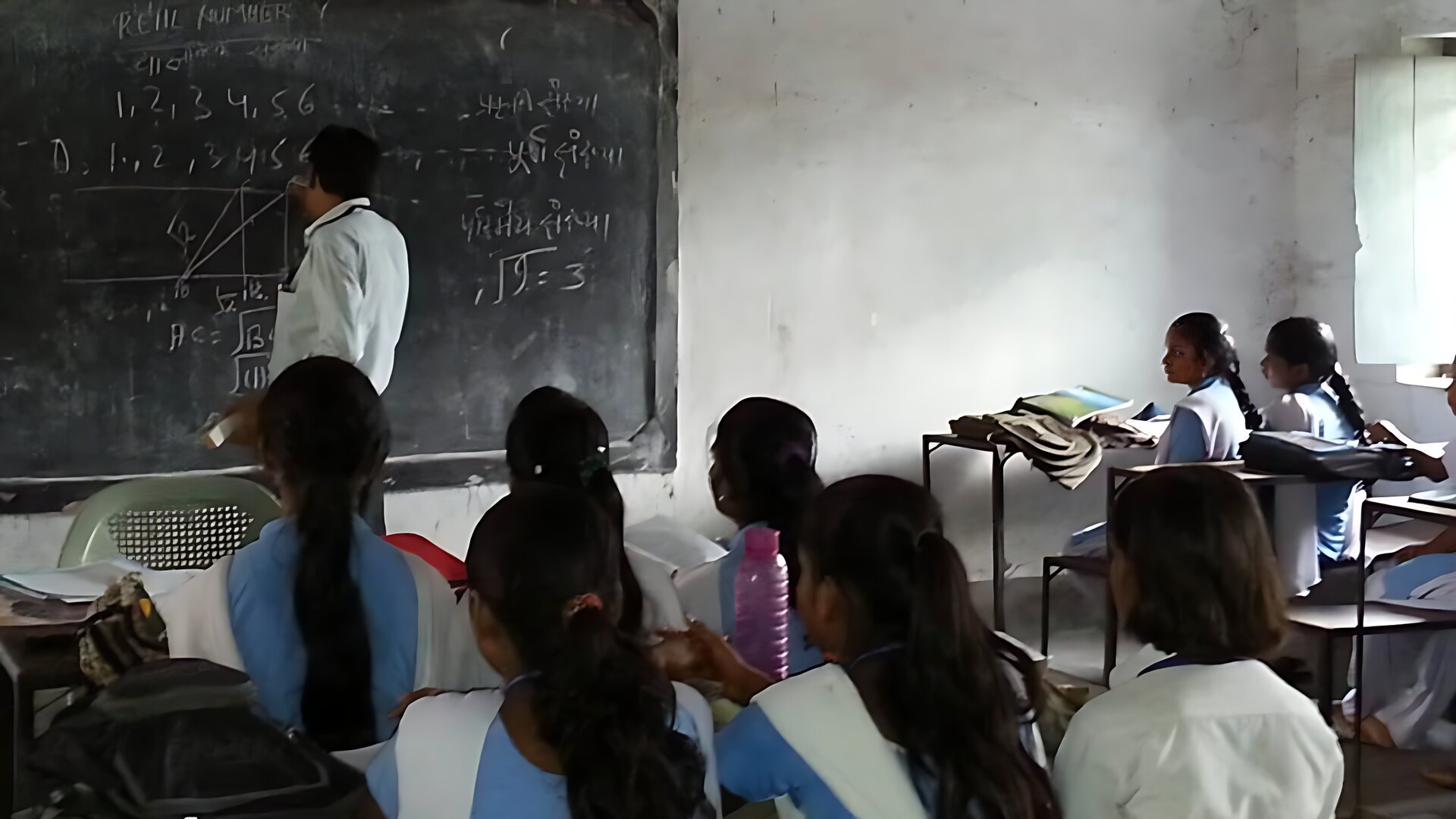 চাকরি হারাতে পারেন অনেক শিক্ষক