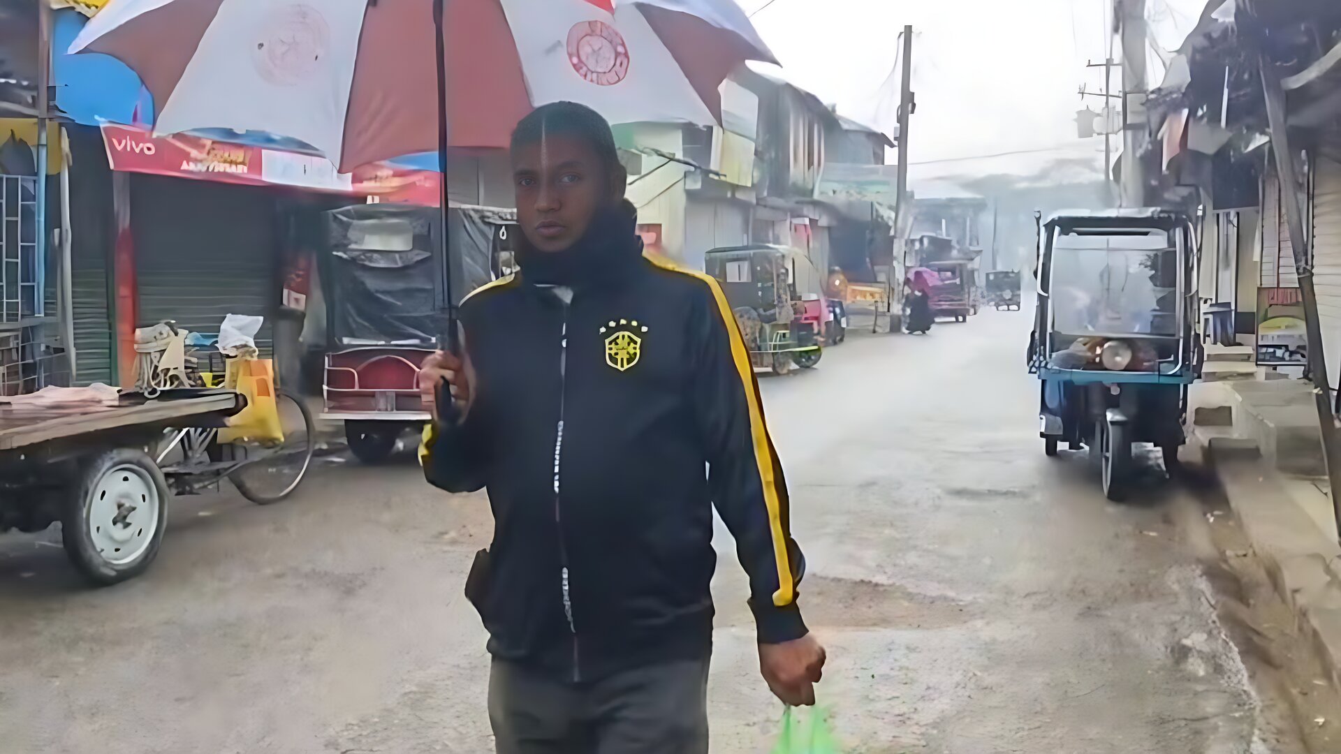 হাড়কাঁপানো শীতের মাঝেই আসছে গুঁড়ি গুঁড়ি বৃষ্টি