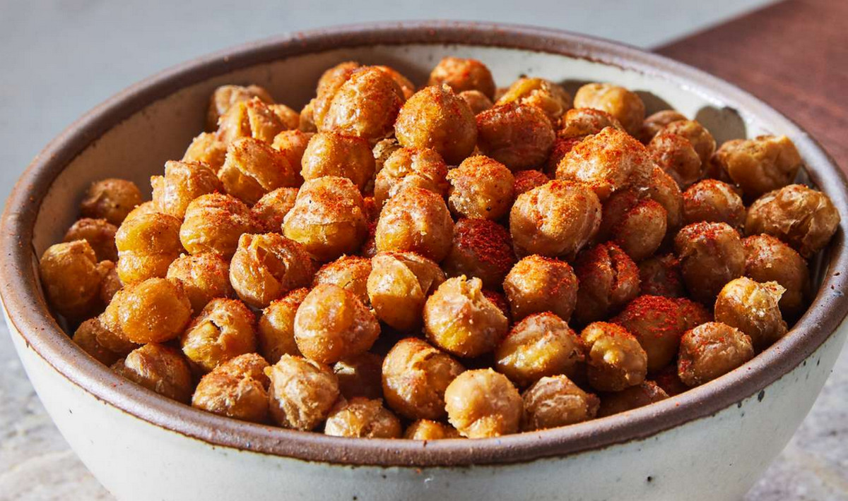 প্রতিদিন সকালে এক মুঠো কাঁচা ছোলা কেন খাবেন? জেনে নিন ৫টি রহস্য