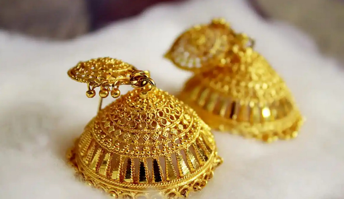 সোনার দামে বড় লাফ: দেশের বাজারেও নতুন রেকর্ড