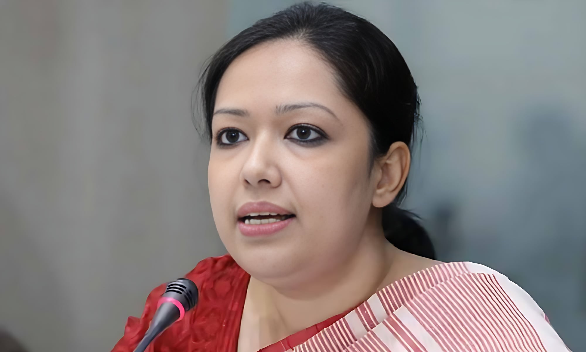 যে কারনে শপথ নেননি রুমিন ফারহানা