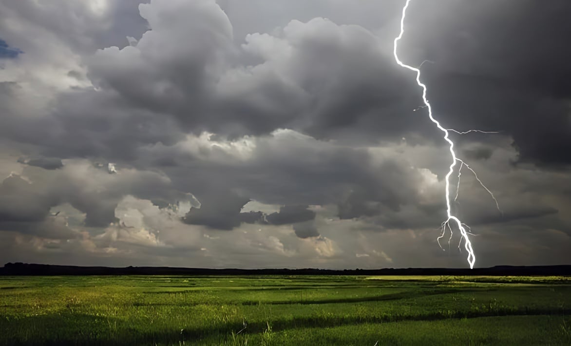 দেশের দুই বিভাগে বজ্রসহ বৃষ্টির সম্ভাবনা: আবহাওয়া বার্তা
