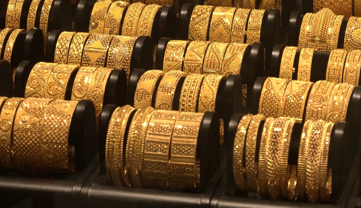 দেশের বাজারে আজ এক ভরি স্বর্ণের দাম