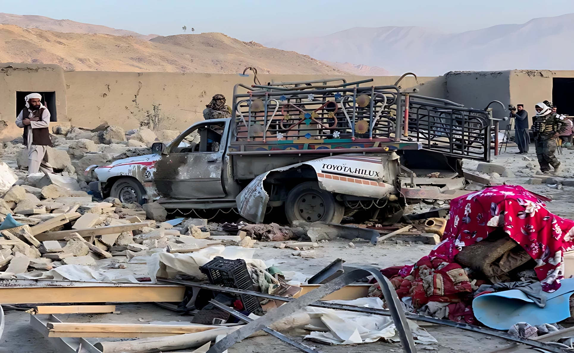 আফগানিস্তানে পাকিস্তানের সামরিক অভিযান শুরু: নিহত ১৩৩