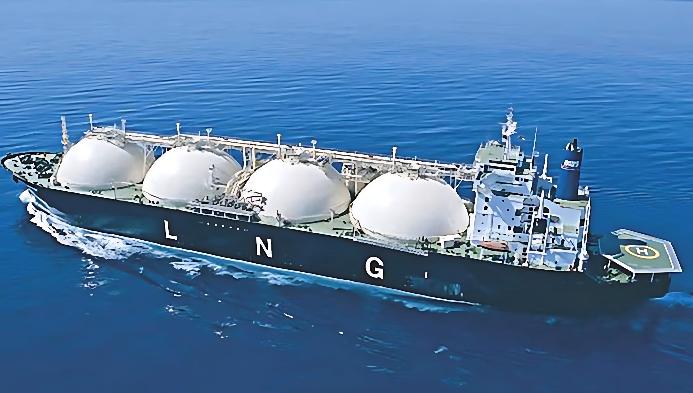 এলএনজি গ্যাস নিয়ে বড় চাপে বাংলাদেশ