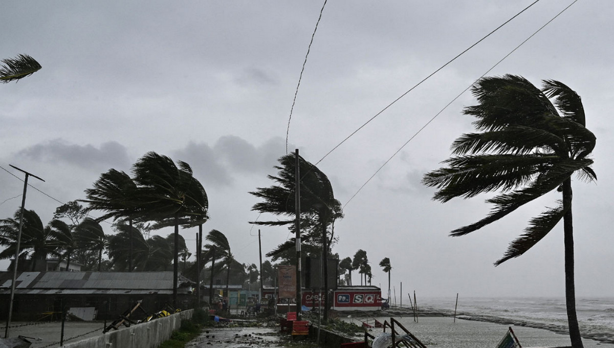 ৩ জেলায় ৬০ কিমি বেগে ঝড়ের পূর্বাভাস