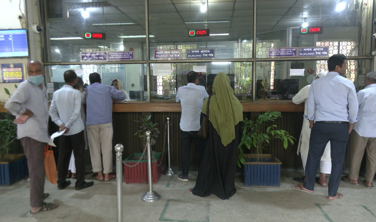 ঈদের ছুটিতে খোলা থাকবে যেসব ব্যাংক