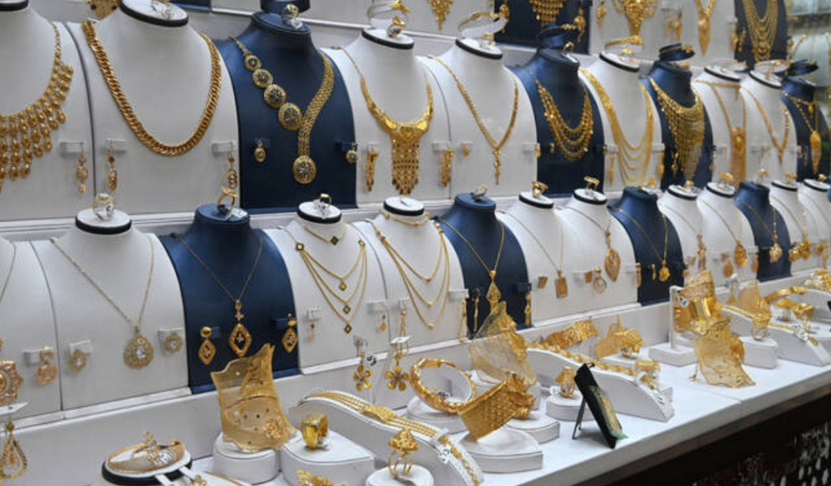 স্বর্ণের বাজারে ঐতিহাসিক ধস: ১৯৮৩ সালের পর সবচেয়ে বড় দরপতন