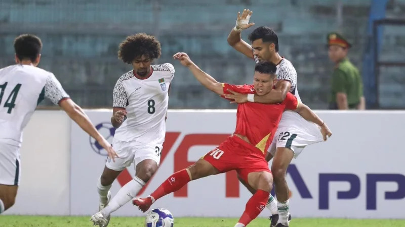 ৩৫ মিনিটের খেলা শেষ বাংলাদেশ বনাম সিঙ্গাপুর ম্যাচ; Live দেখুন এখানে