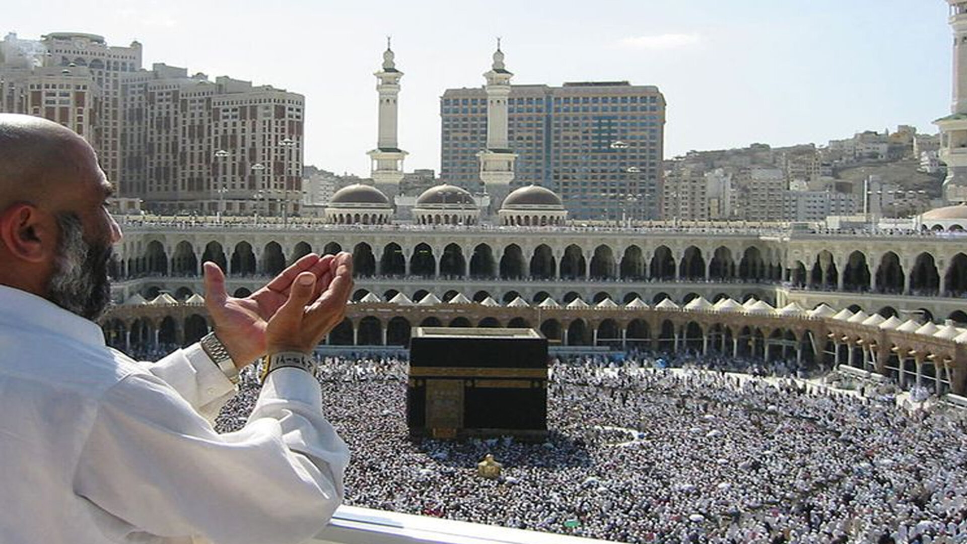 যে কারনে হজ্ব করলেই ১ লাখ রিয়াল জরিমানা
