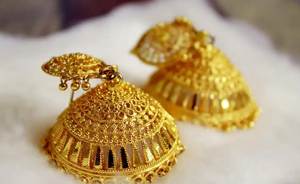 আজ ১৮, ২১, ২২ ক্যারেট এক ভরি স্বর্ণের দাম