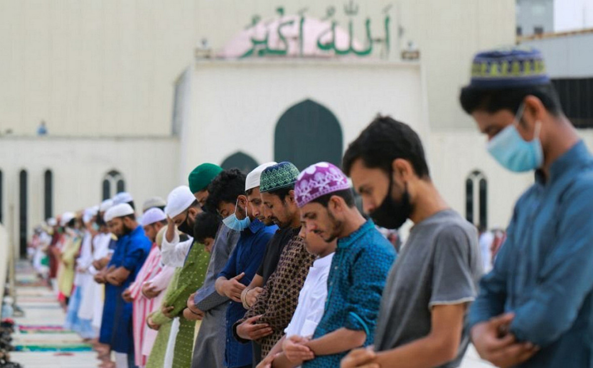 আজকের নামাজের সময়সূচি: ২৮ এপ্রিল ২০২৬