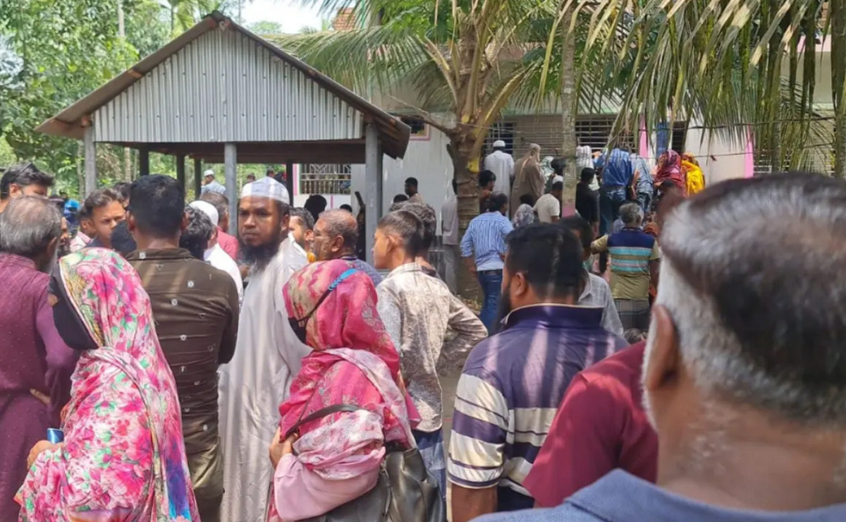 একই পরিবারের ৫ জনের মরদেহ উদ্ধার, ফোনে যা বললেন অভিযুক্ত