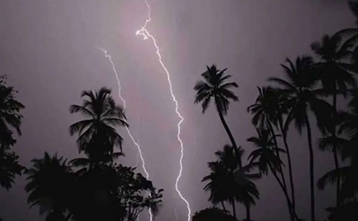 দুপুরের আগেই ৫ অঞ্চলে ঝড়-বৃষ্টির শঙ্কা