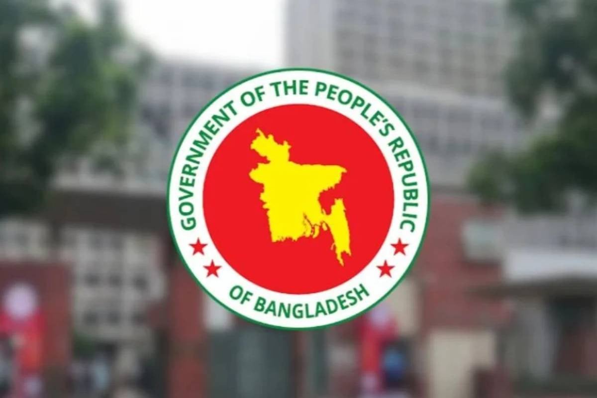 আসছে সরকারি চাকরিজীবীদের ৮ দিনের ছুটির সুযোগ