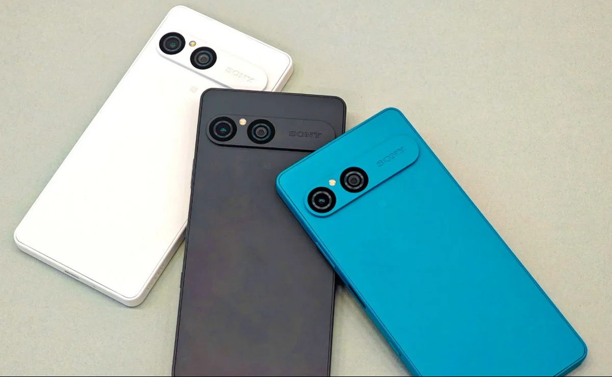 নতুন ডিজাইন ও ২ দিনের ব্যাটারি নিয়ে Sony Xperia 10 VIII